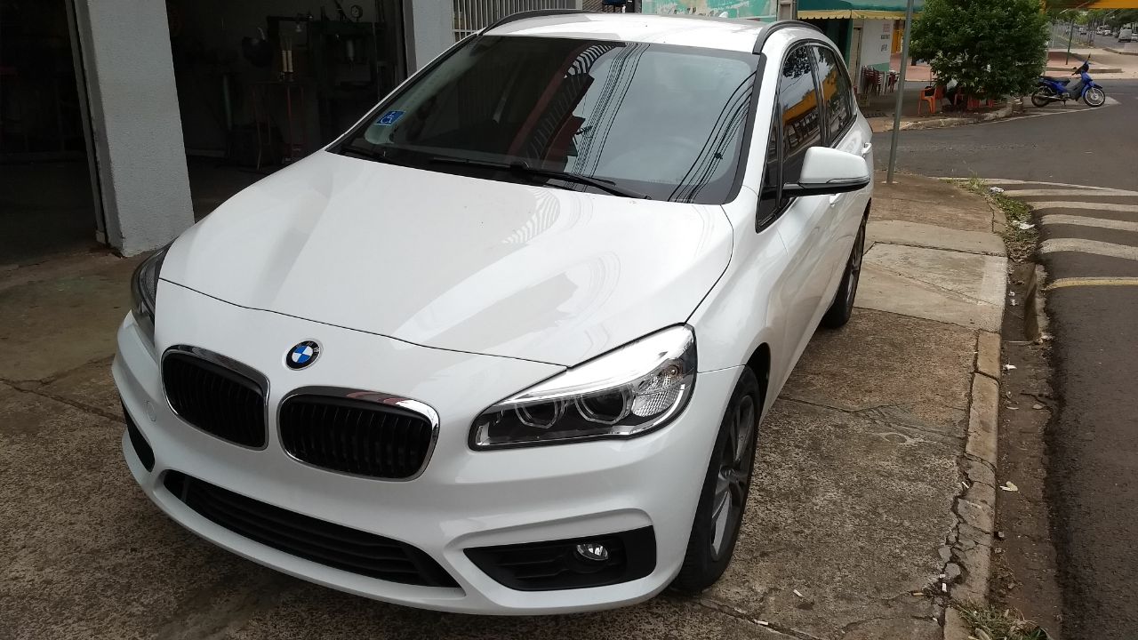 BMW 220i - ACELERADOR ESQUERDO