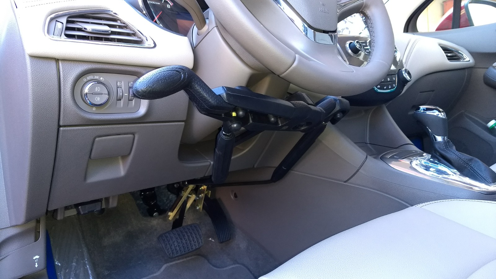 CHEVROLET CRUZE LTZ TURBO - ACELERADOR E FREIO MANUAL