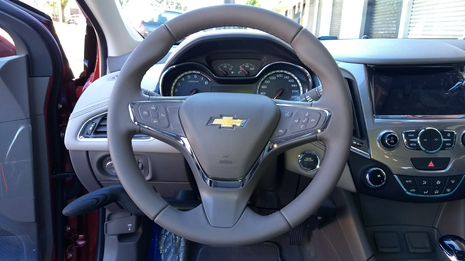 CHEVROLET CRUZE LTZ TURBO - ACELERADOR E FREIO MANUAL