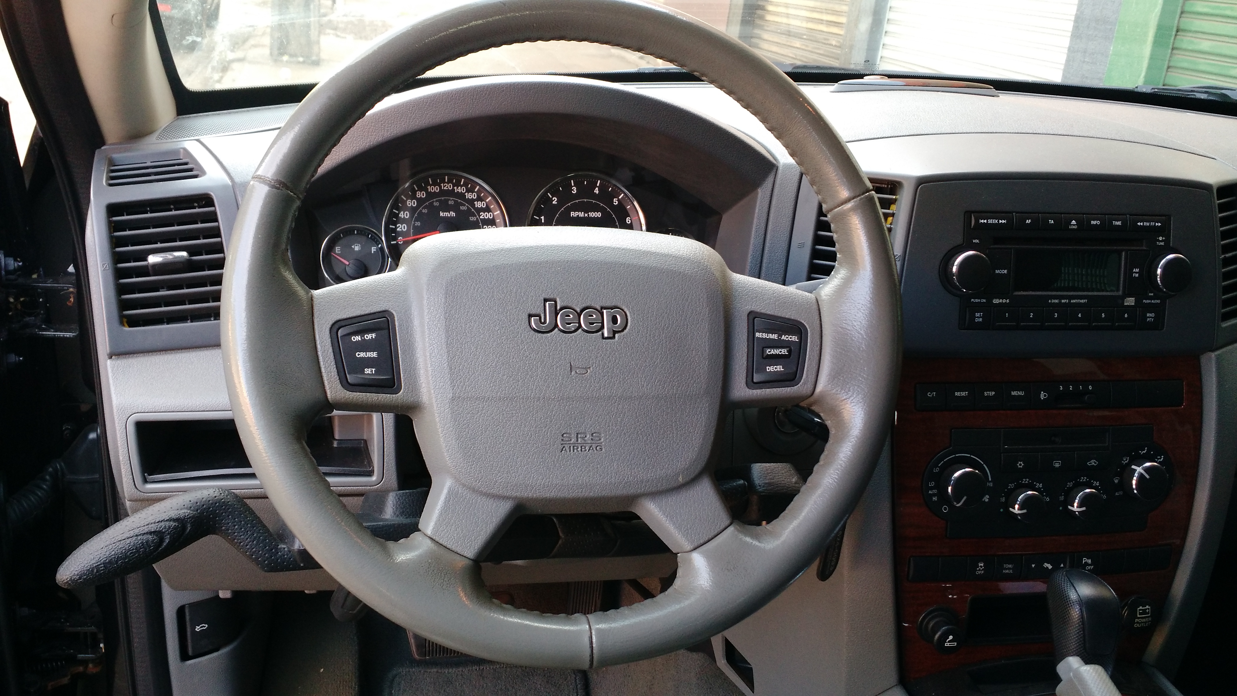 JEEP CHEROKEE - ACELERADOR E FREIO MANUAL