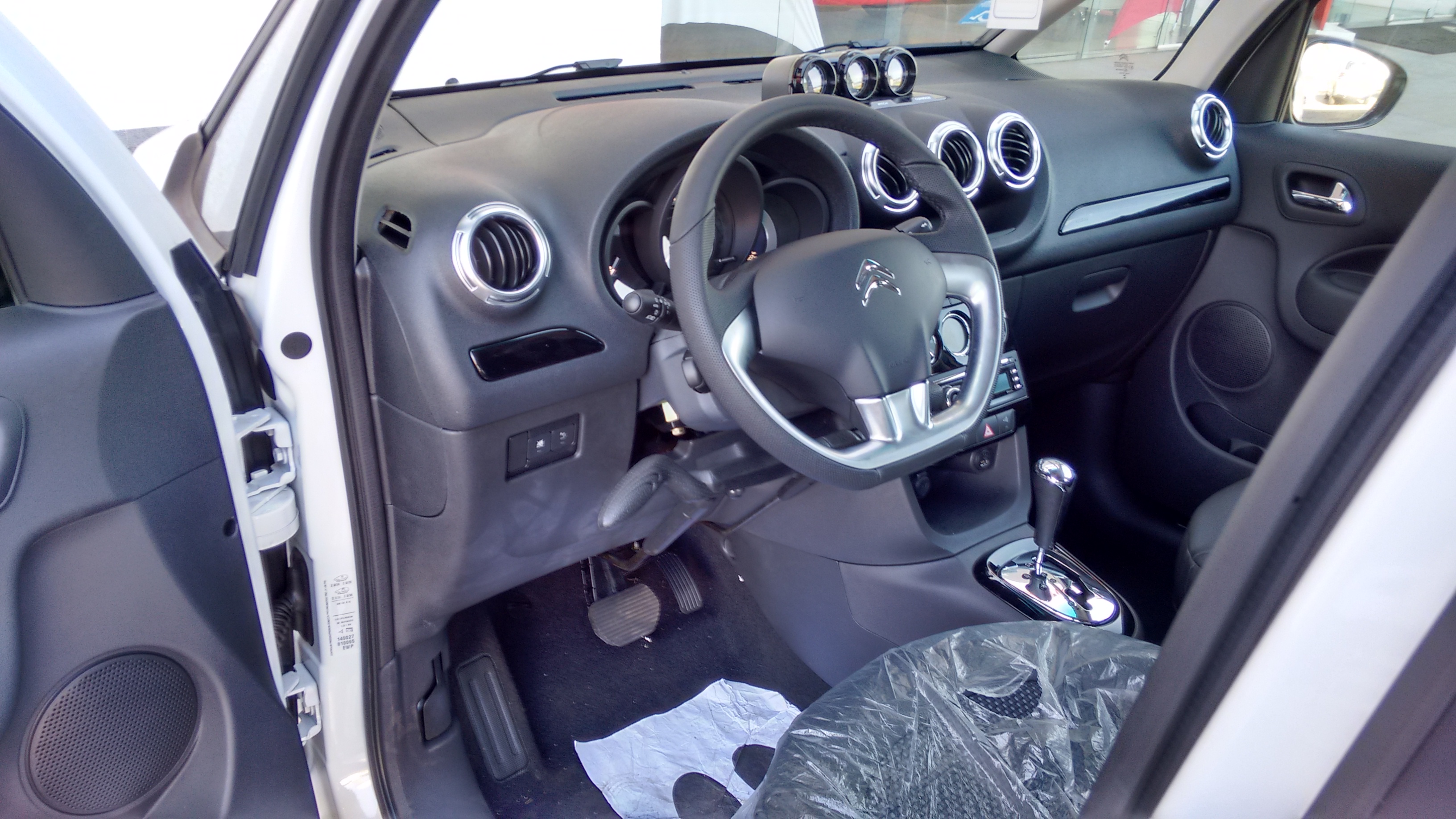 CITROEN AIR CROSS - ACELERADOR E FREIO MANUAL