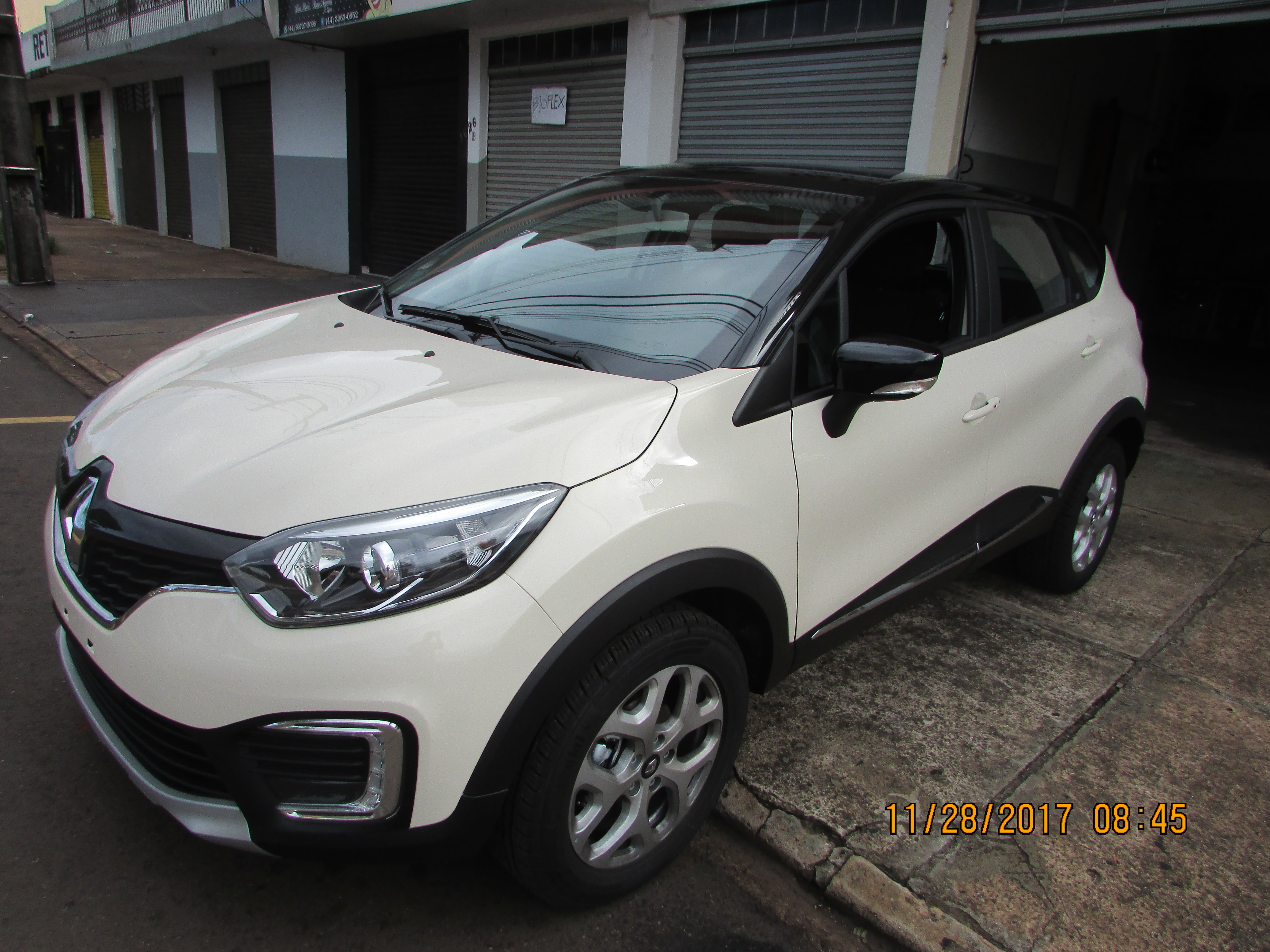 RENAULT CAPTUR - ACELERADOR E FREIO MANUAL
