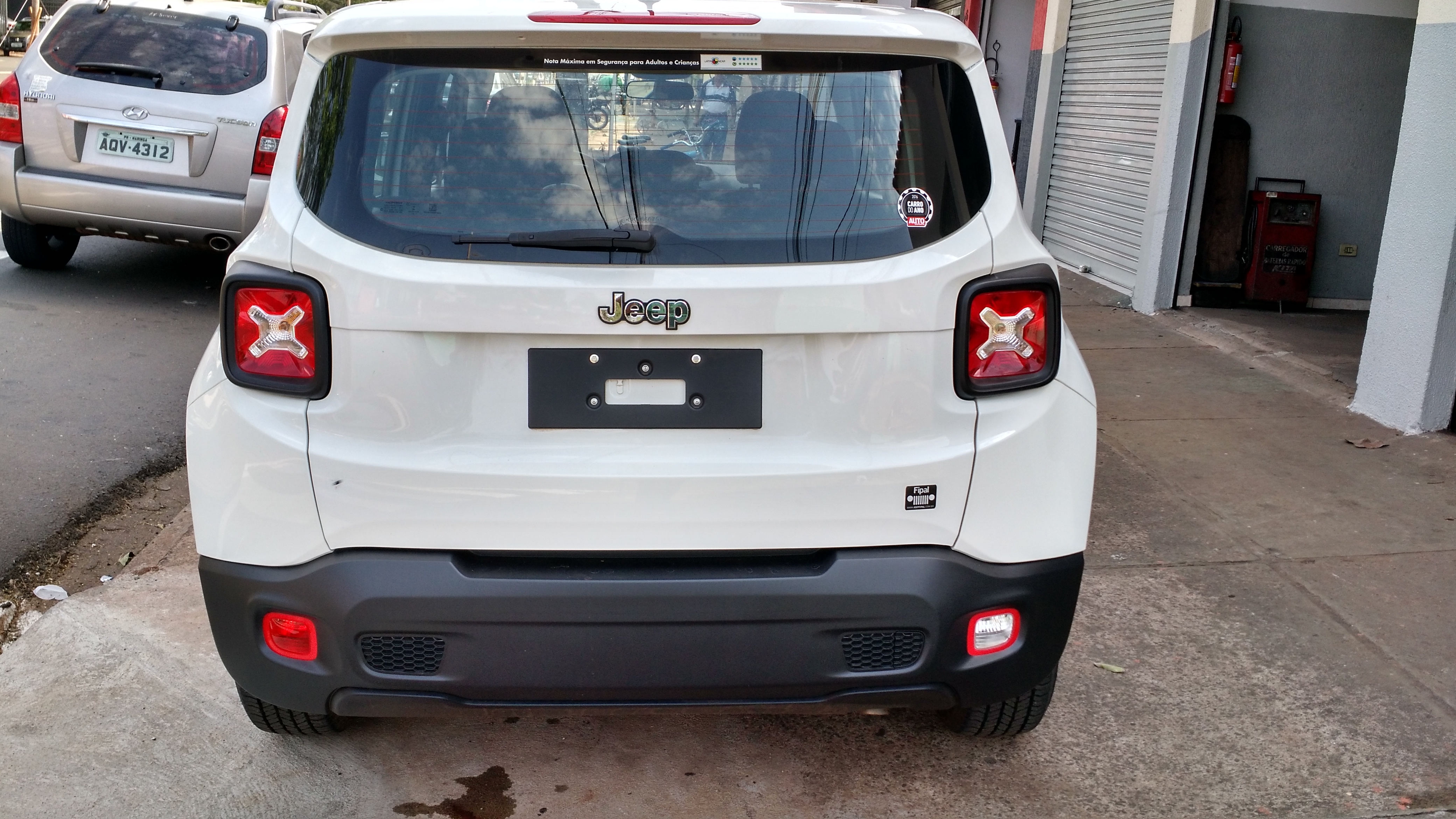 JEEP RENEGADE - ACELERADOR ESQUERDO
