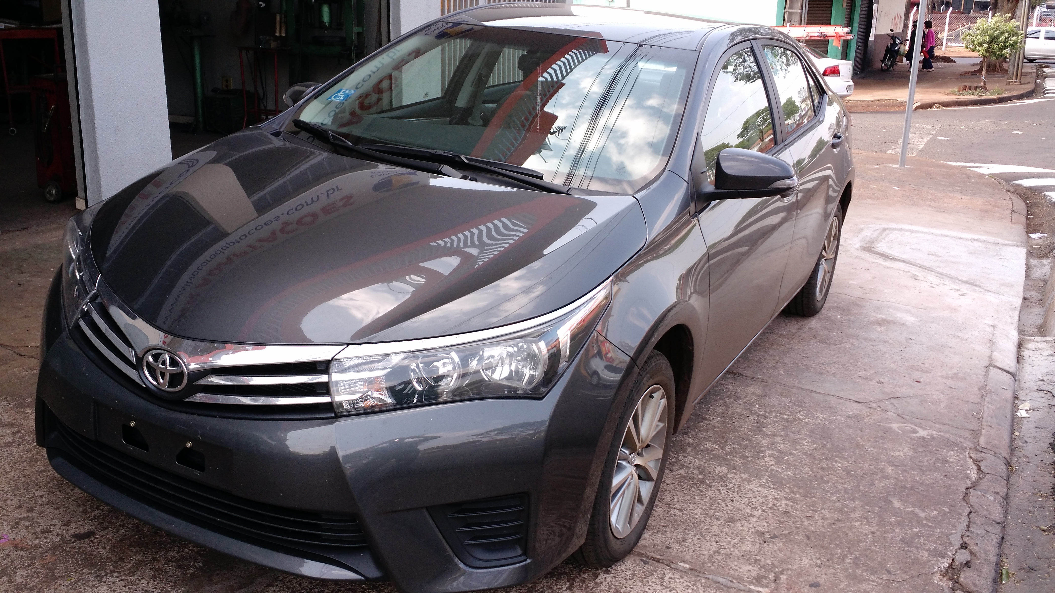 TOYOTA COROLLA - ACELERADOR E FREIO MANUAL